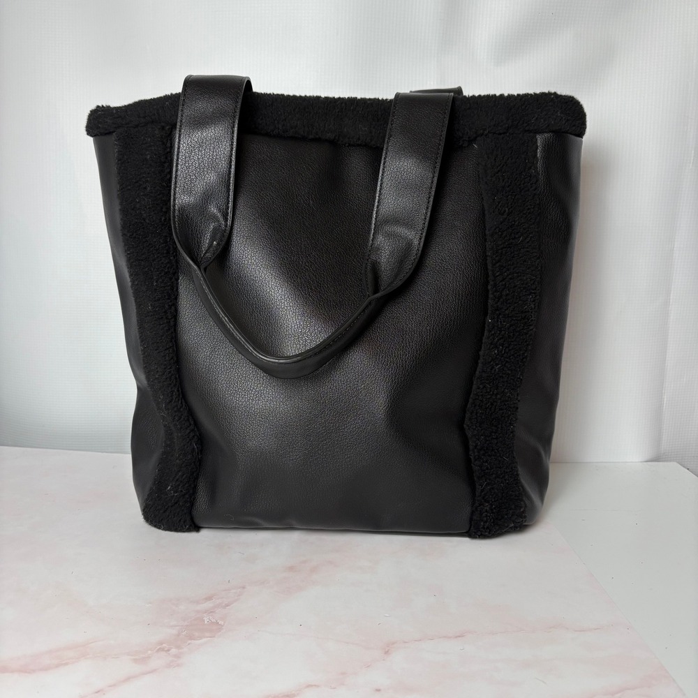 Campsite Black Faux Leather Tote Bag Sherpa Trim